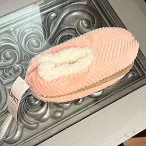 Mixit L/XL Chevron Cozy Blush Pink Slipper Socks